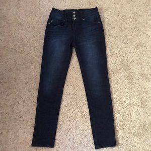 Kancan Los Angeles denim